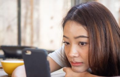 What to Do When He Texts After Ignoring You: 15 Practical Tips