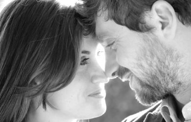 50 Romantic Promises for Your Girlfriend to Feel Special